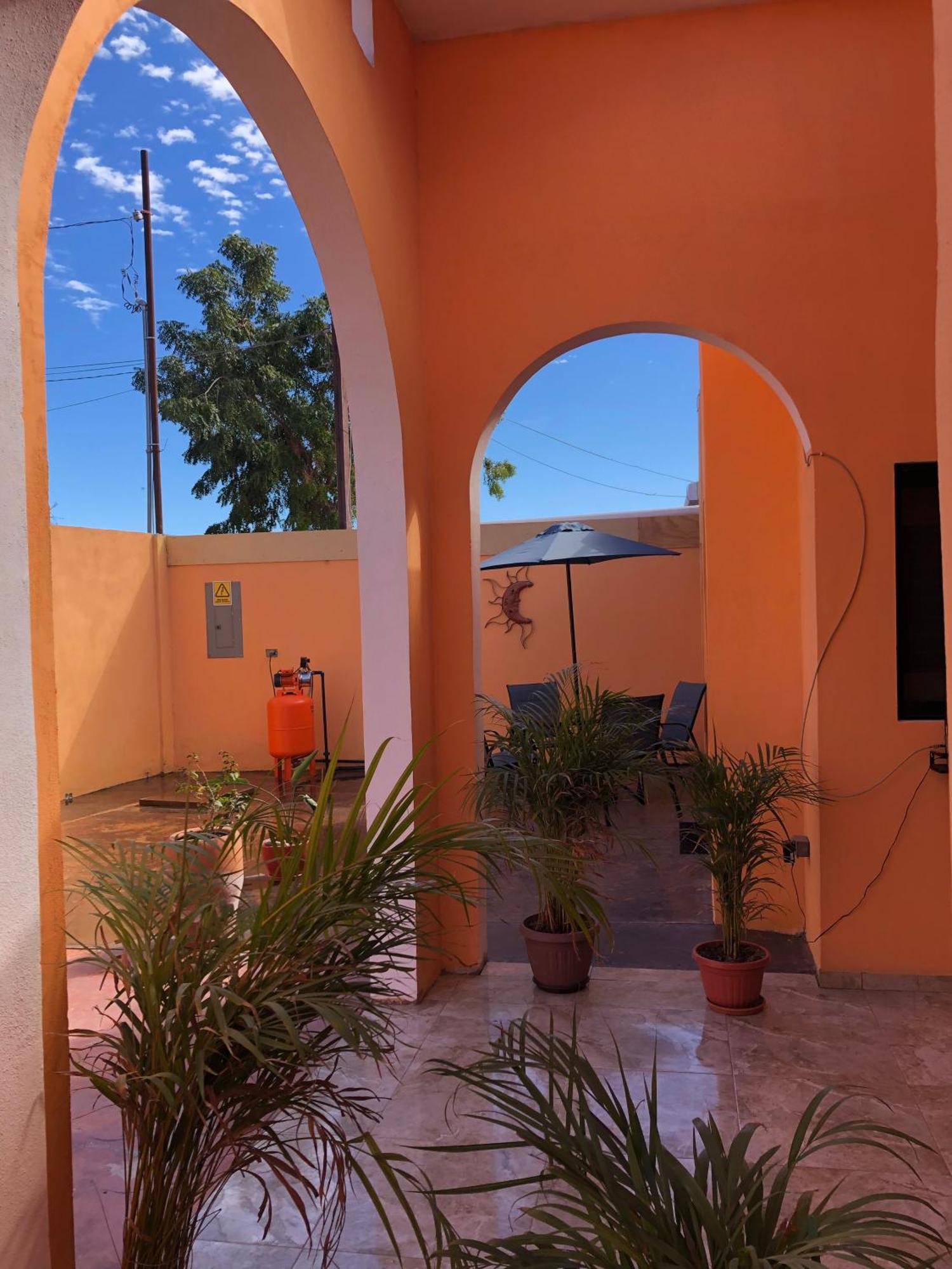 Tres Iguanas Apart Hotel - New, Cozy & Spacious Flats, Short Walk To Beach Loreto  Exterior photo